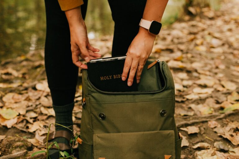 The Ultimate Guide to Outdoor Survival Kits